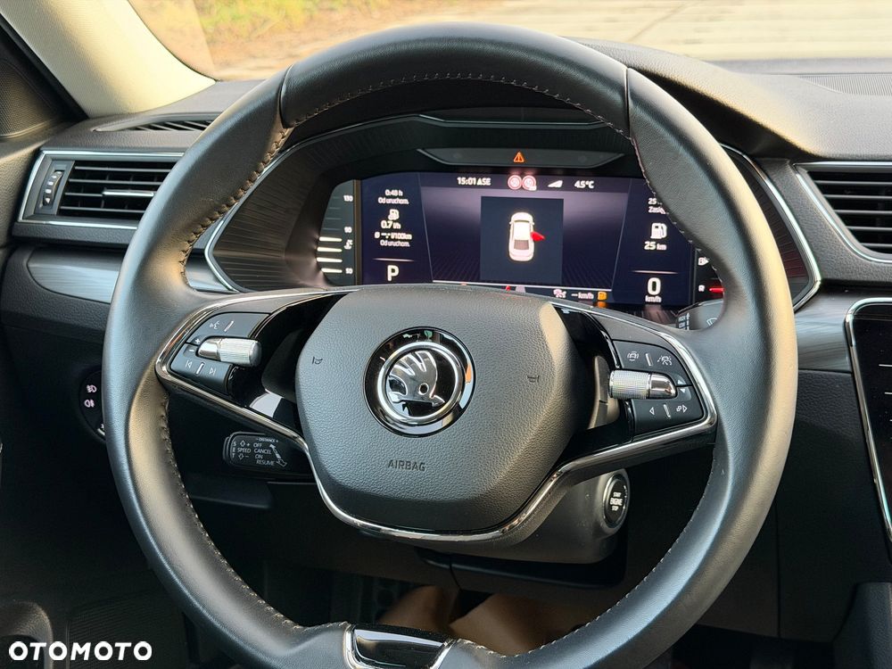 Skoda Superb 2.0 TDI SCR Style DSG - 36