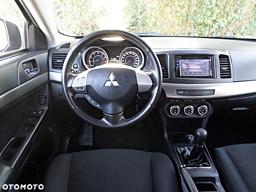 Mitsubishi Lancer Sportback 1.6 ClearTec Plus - 8