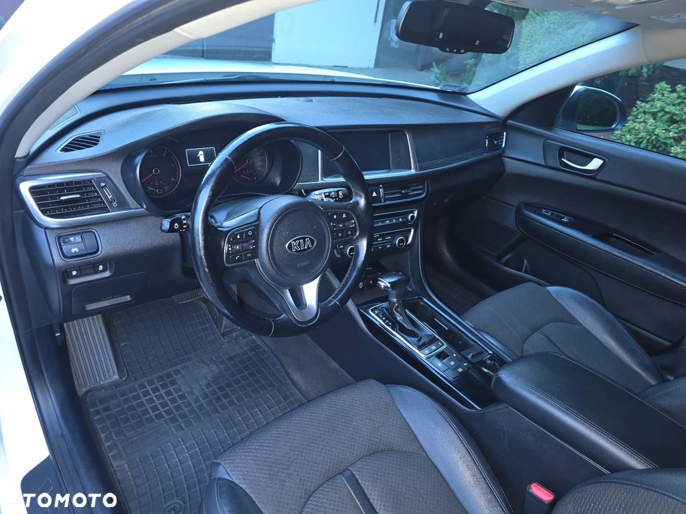 Kia Optima 1.7 CRDI L DCT - 10