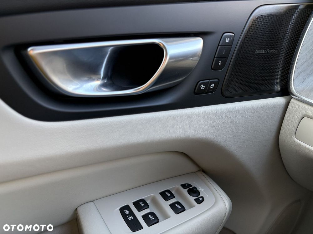 Volvo XC 60 - 17