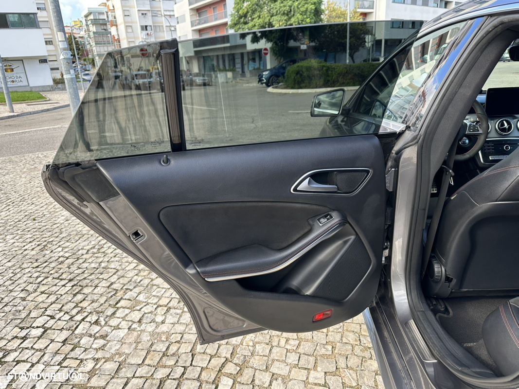 Mercedes-Benz CLA 220 d Shooting Brake AMG Line Aut. - 16