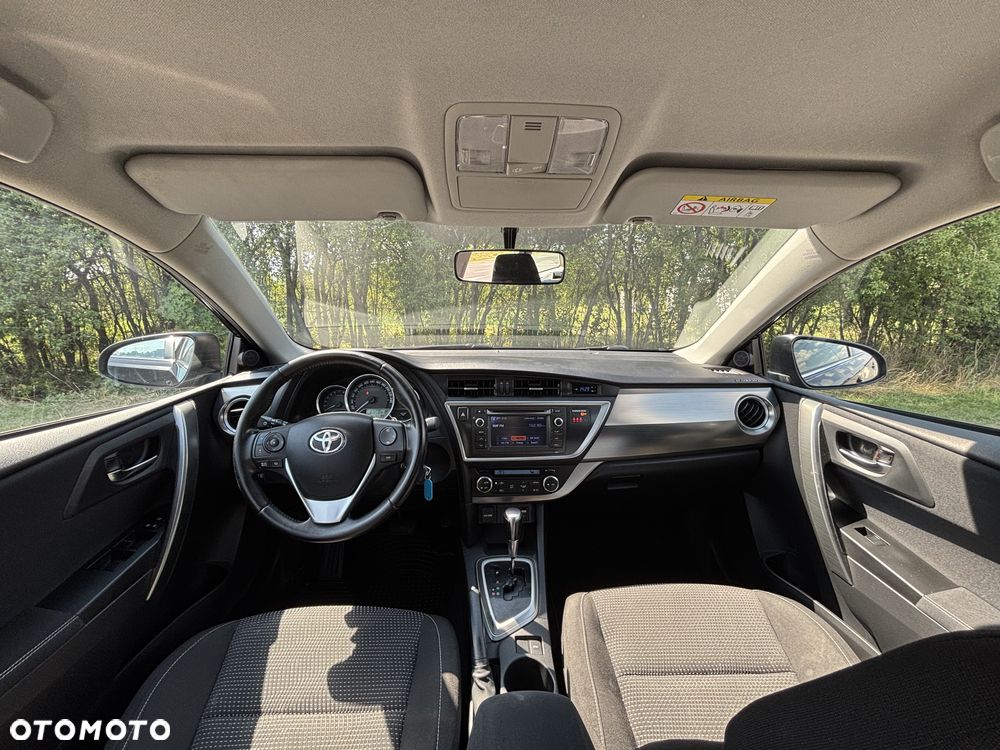 Toyota Auris - 2