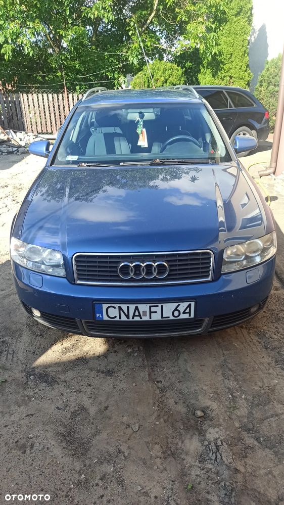 Audi A4 Avant - 1