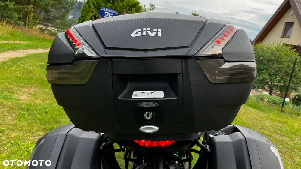 Kawasaki Versys 650 - 12