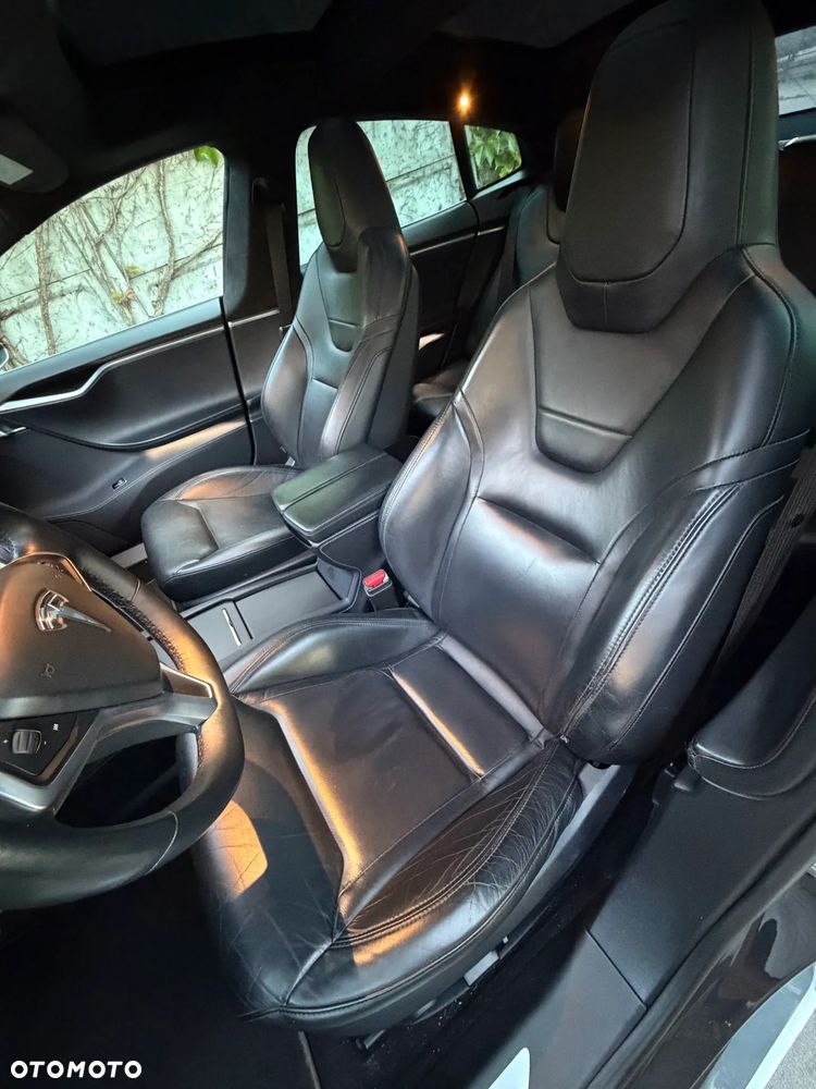 Tesla Model S 85 D - 15