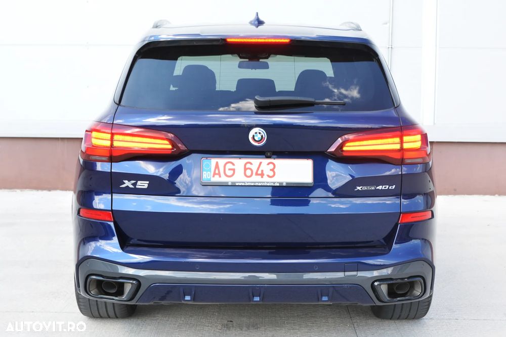 BMW X5 2023 — imagine 12