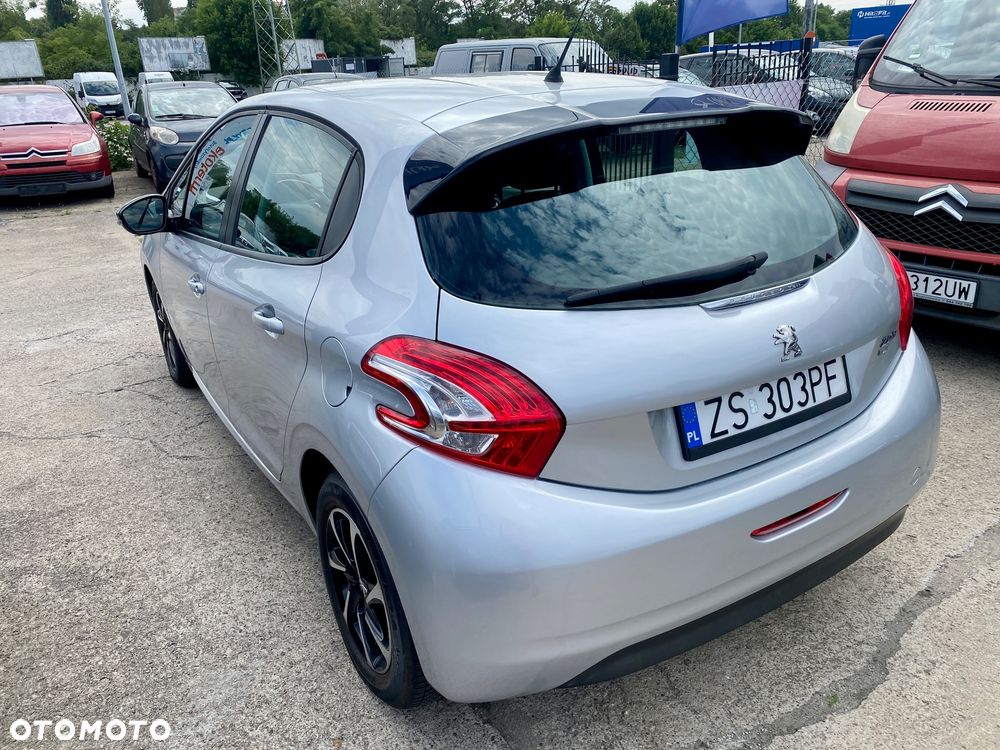 Peugeot 208 PureTech 82 ETG5 Stop & Start Active - 17