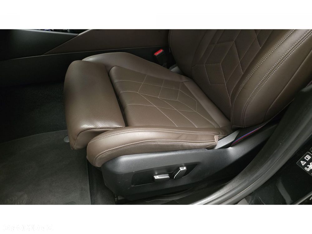 BMW Seria 5 520d xDrive mHEV M Sport - 19