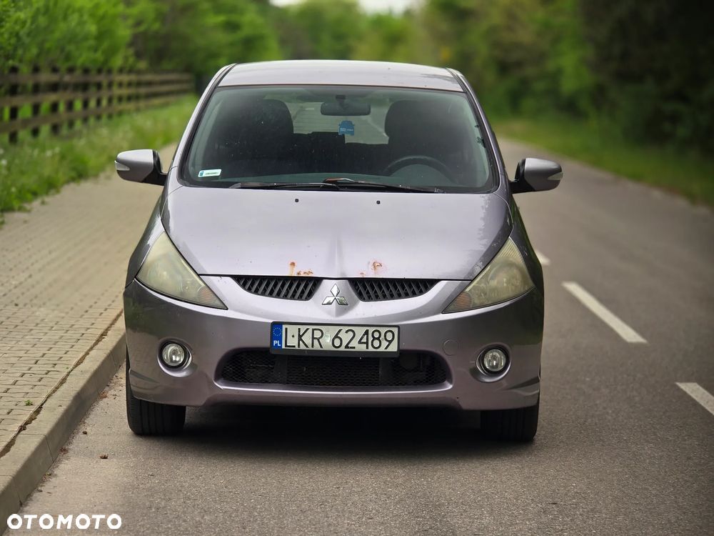 Mitsubishi Grandis 2.0 DI-D 7-Sitzer Intense - 11