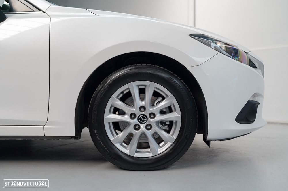 Mazda 3 Hatchback 1.5 Sky-D Excellence Navi - 7