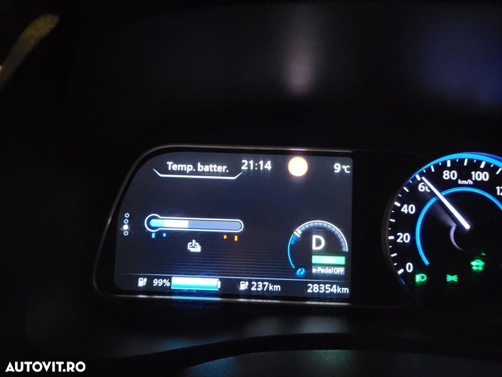 Nissan LEAF 40 kWh N-Connecta - 23