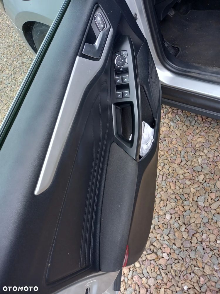 Ford Focus 1.5 EcoBlue Titanium X - 23