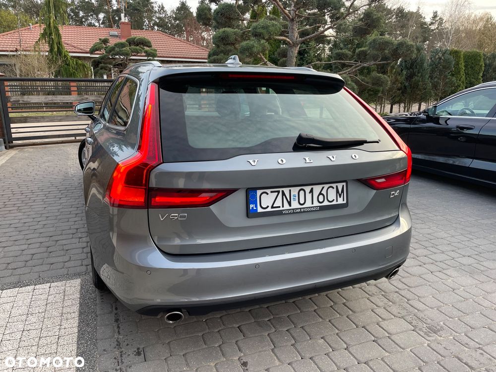 Volvo V90 D4 Geartronic Momentum - 21