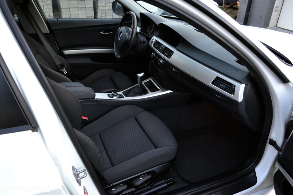 BMW Seria 3 320d DPF - 13