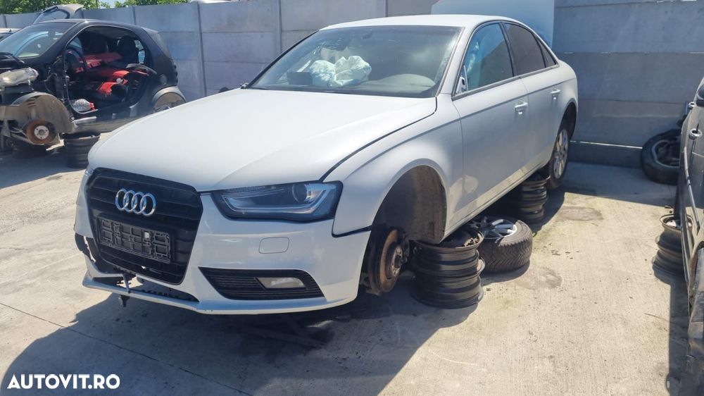 Dezmembram Audi A4 B8 2014 2.0tdi CJC - 1