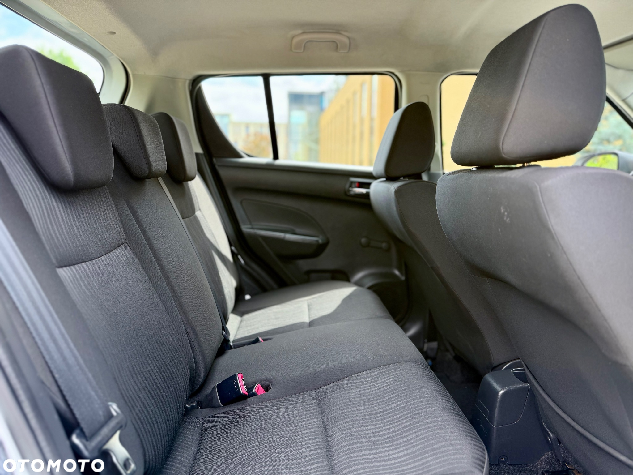 Suzuki Swift 1.2 Premium - 8