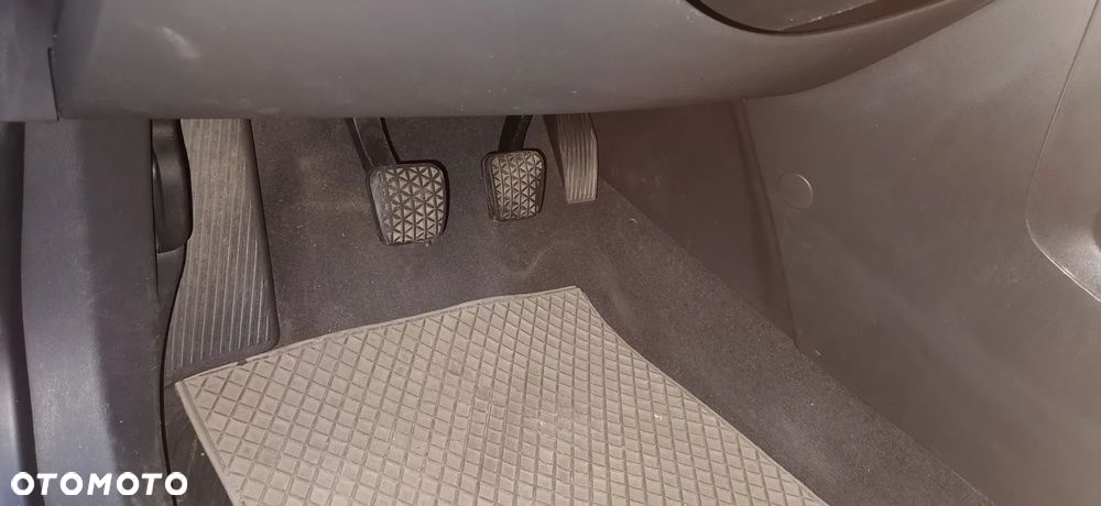 Opel Vectra 1.9 CDTI Cosmo - 9