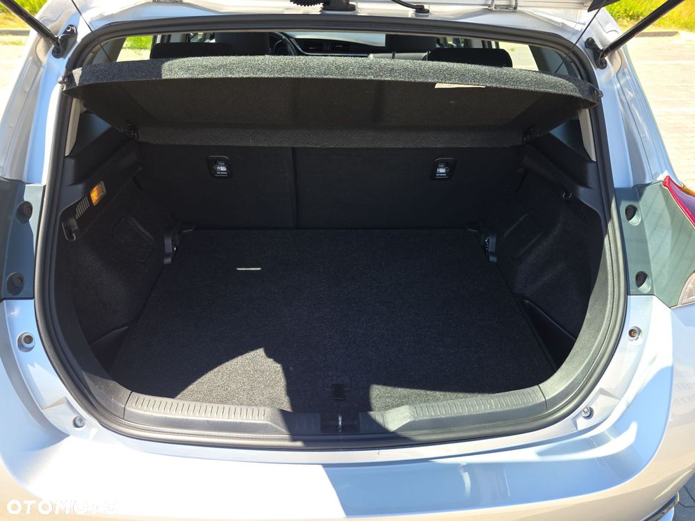 Toyota Auris - 15