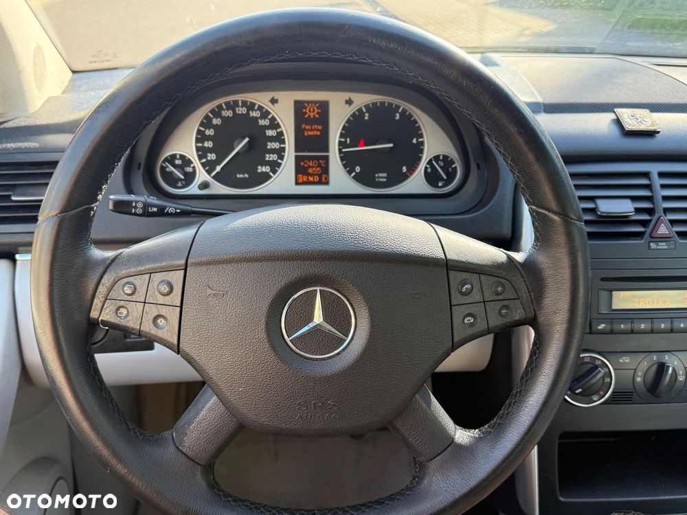 Mercedes-Benz Klasa B - 21