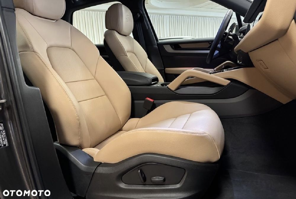 Porsche Cayenne Standard - 7