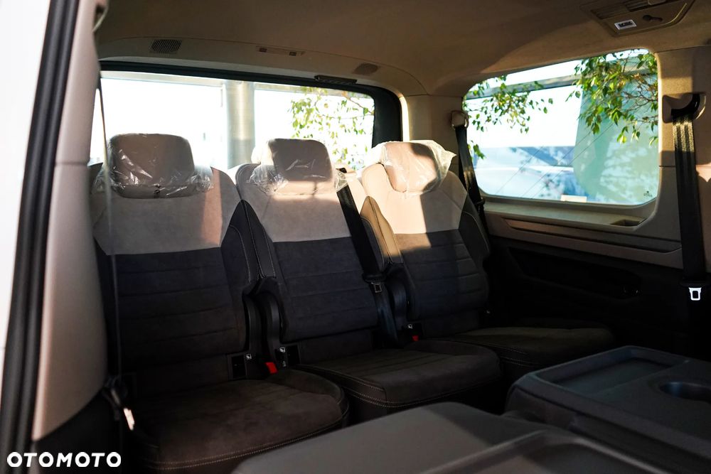 Volkswagen Multivan 2.0 TDI L2 Edition DSG - 24