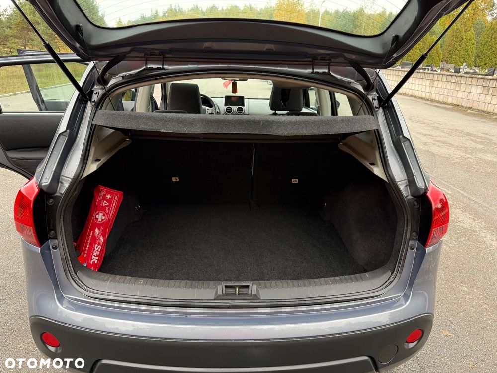 Nissan Qashqai 2.0 dCi 4x4 Tekna - 27