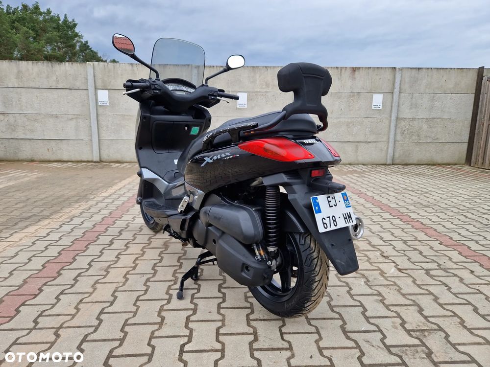 Yamaha X-max - 8