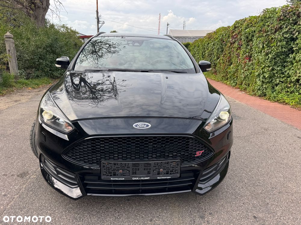 Ford Focus 2.0 EcoBoost ST mit Leder-Exclusiv-Paket - 6