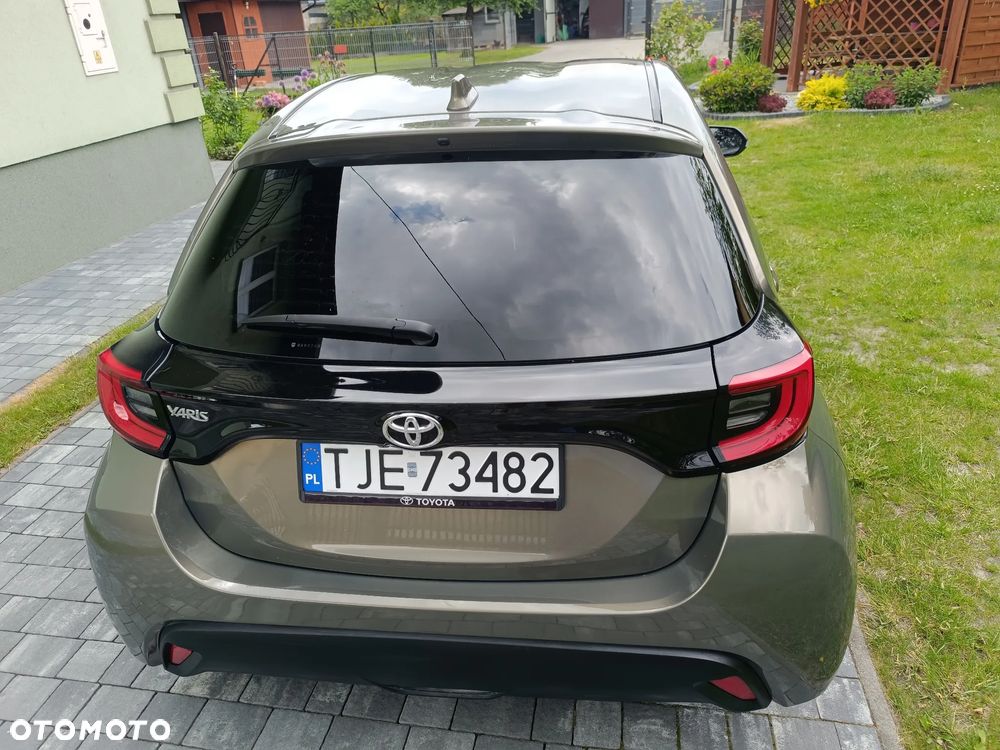 Toyota Yaris 1.0 Premium - 18
