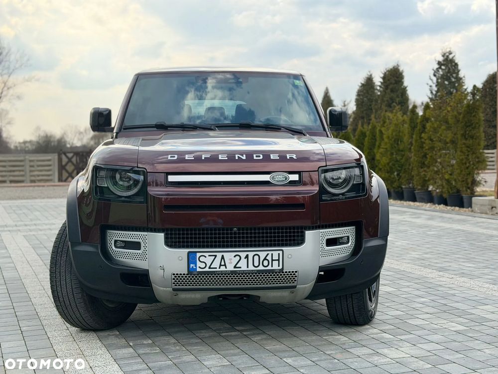 Land Rover Defender - 1