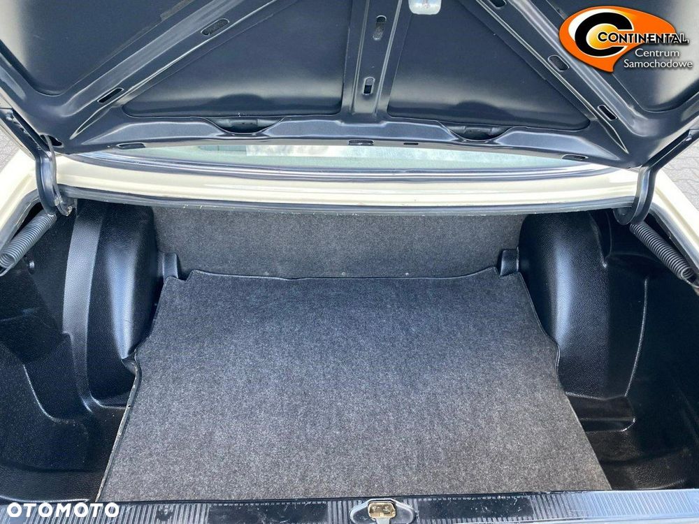 Mercedes-Benz W123 - 8