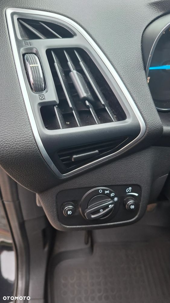 Ford Kuga 2.0 TDCi 4WD Titanium - 24