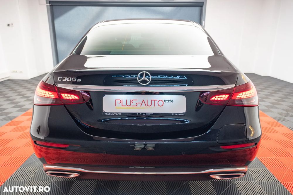 Mercedes-Benz E 300e 9G-TRONIC - 15