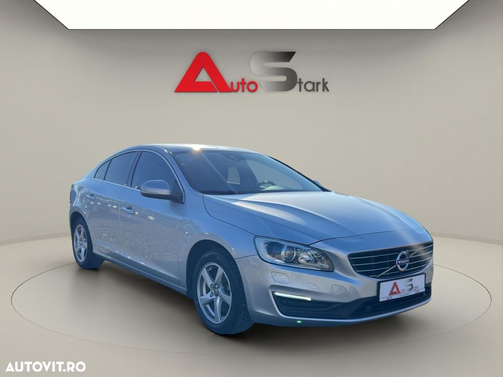 Volvo S60 D2 Momentum - 12