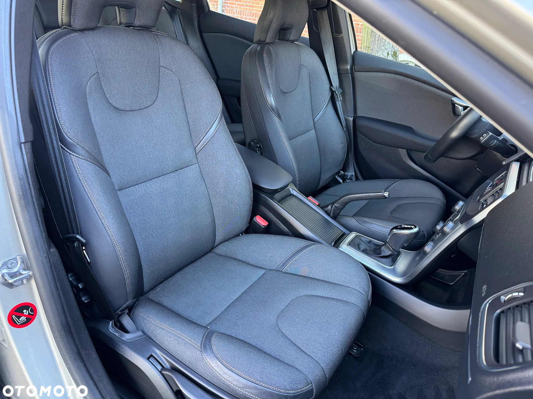 Volvo V40 Cross Country T3 Drive-E Momentum - 10