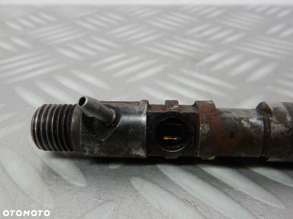 Wtrysk Wtryskiwacz Ssang Yong Rodius I 04-13 2.7 XDI A6650170221 EJBR04401D - 3