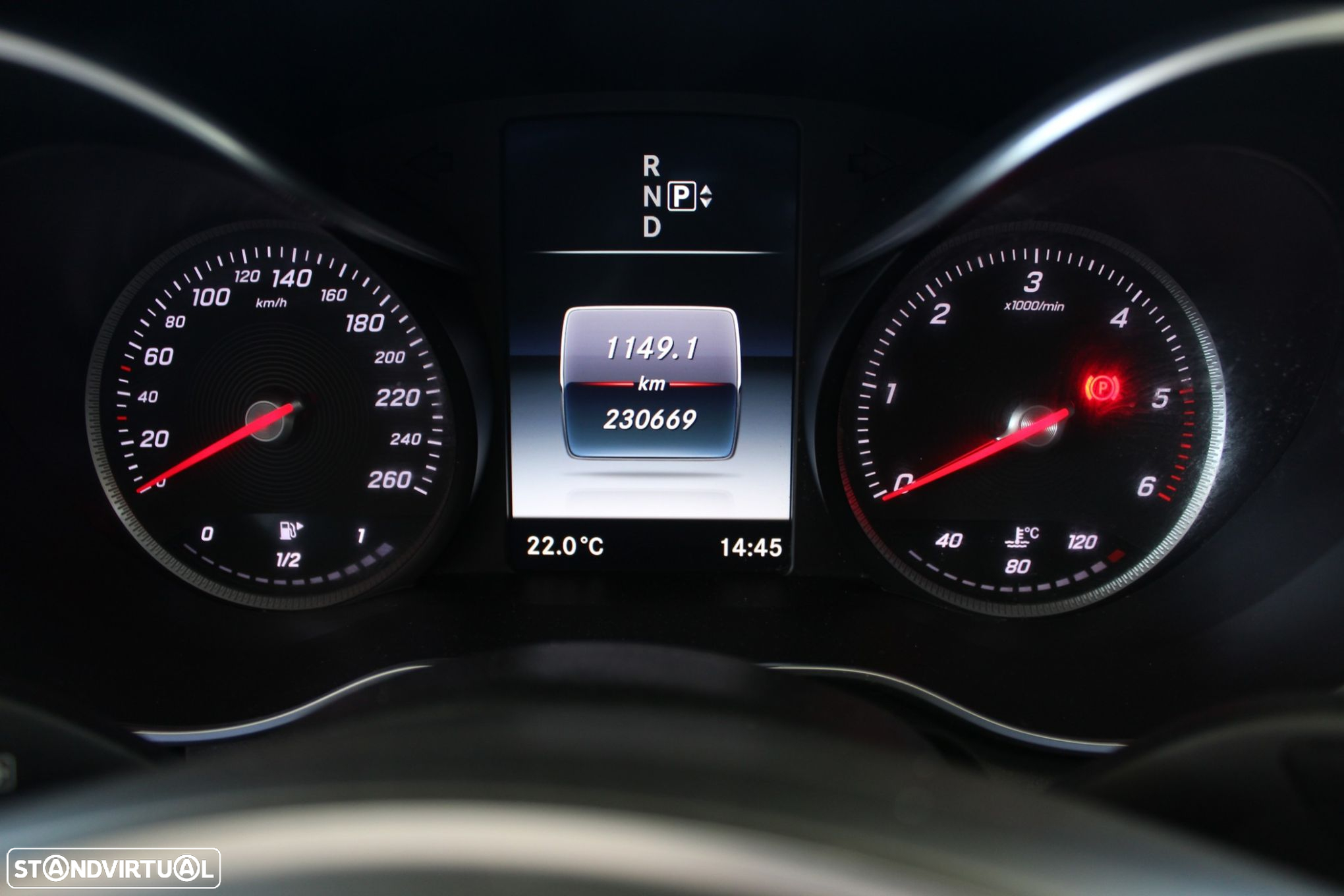 Mercedes-Benz C 250 BlueTEC Avantgarde+ Aut. - 24