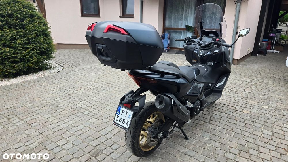 Yamaha Tmax - 2