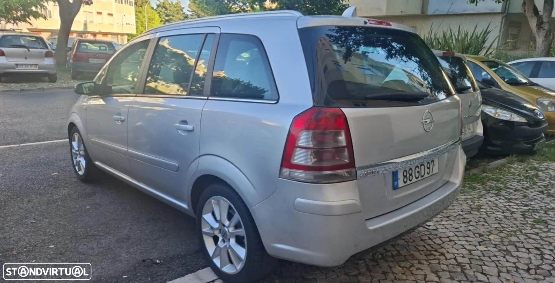 Opel Zafira 1.7 CDTi Cosmo - 4