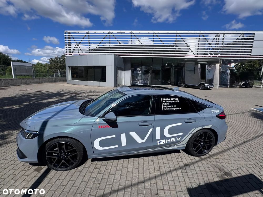 Honda Civic 2.0 i-MMD Advance CVT - 6