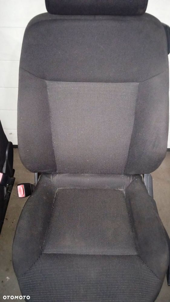 Fotel kierowcy pasażera kanapa Opel Astra III H GTC 3D lak. Z157 - 6