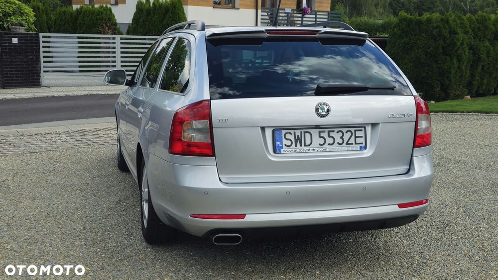 Skoda Octavia 1.6 TDI Ambition - 6