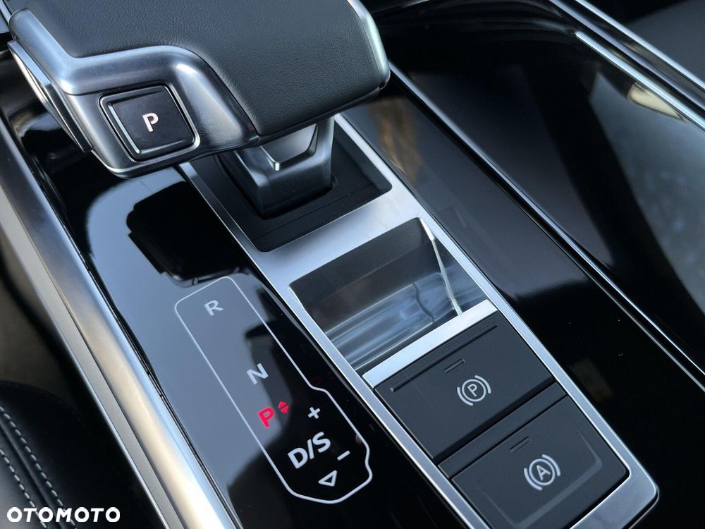 Audi Q8 - 33