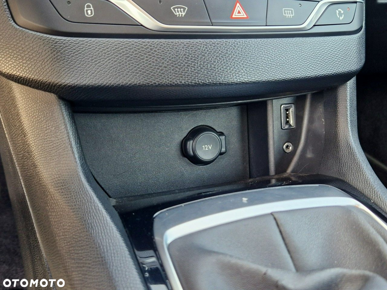 Peugeot 308 SW BlueHDi 100 Stop & Start Business-Line - 29