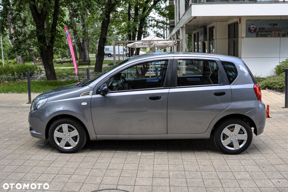 Chevrolet Aveo - 2