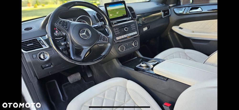 Mercedes-Benz GLS 500 4Matic 9G-TRONIC AMG Line - 6