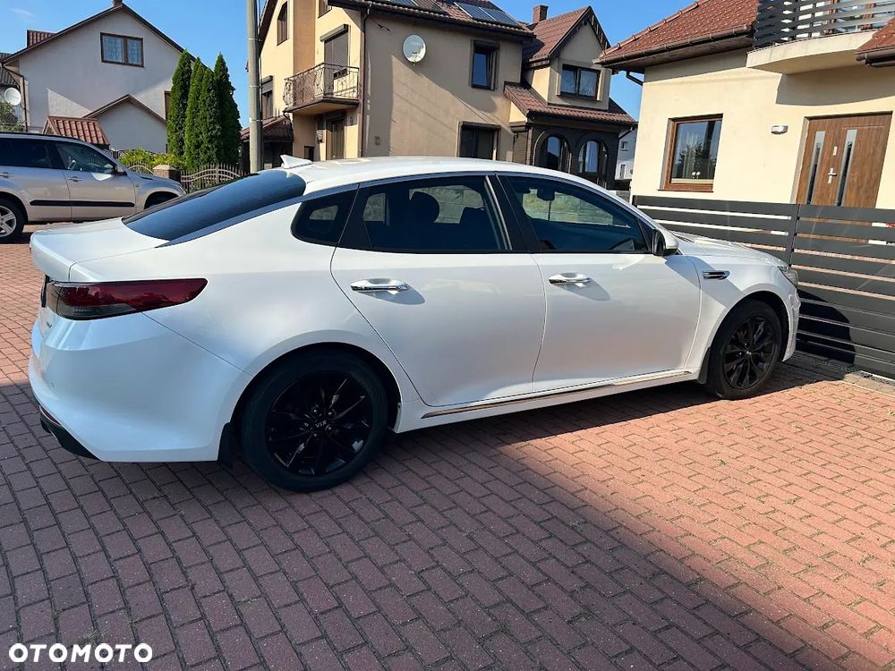 Kia Optima 1.7 CRDI L - 6