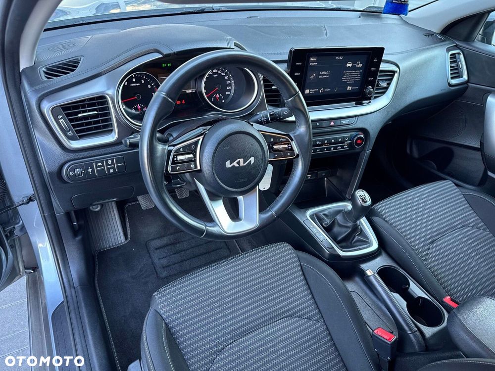 Kia XCeed 1.5 T-GDI M - 17