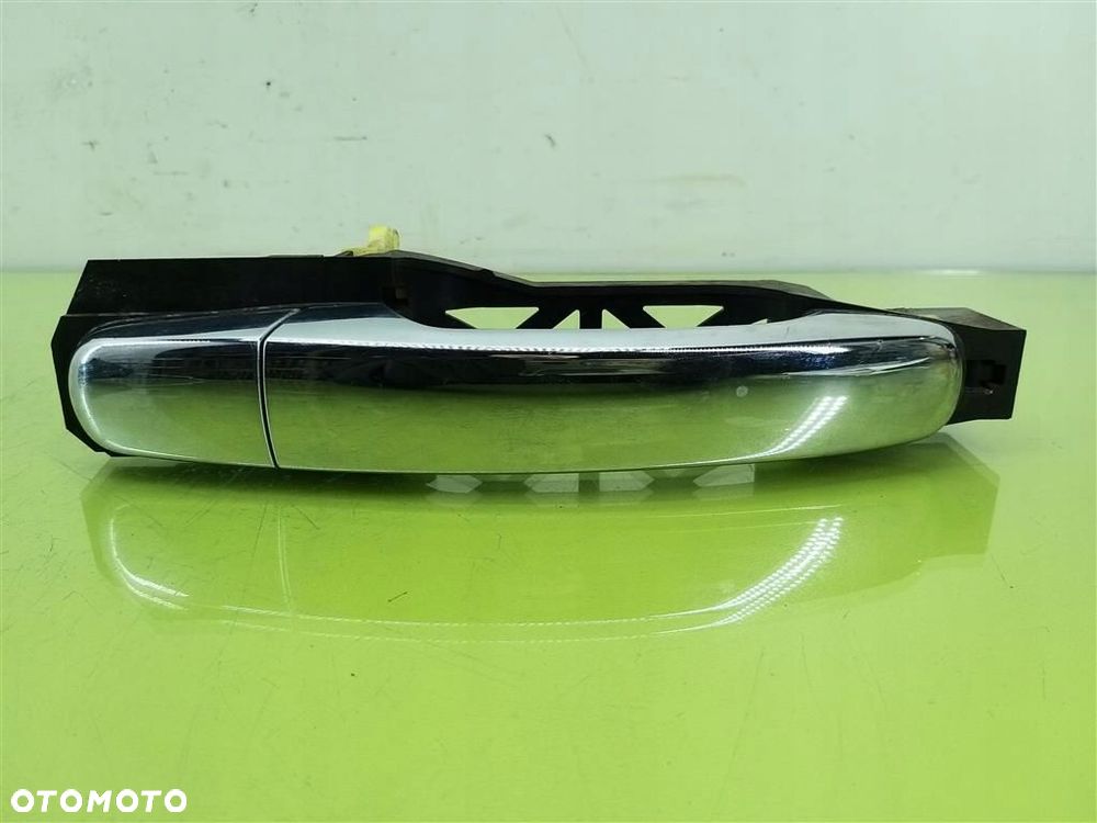 Klamka zewnętrzna tył prawa Chevrolet HHR 2005-2011 - 1