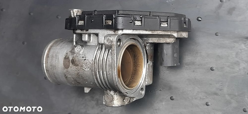 Przepustnica VALEO RENAULT 1.5 DCI 8200302798-F - 3